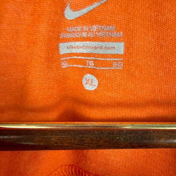 Nike Clemson Tigers Women's XL Orange Paw Print V-Neck Jersey Style T-Shirt - Picture 2 of 5